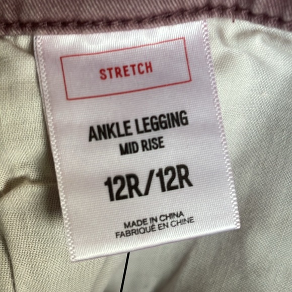 NWT Express Mid Rise Ankle Jegging. 12R - Picture 7 of 9